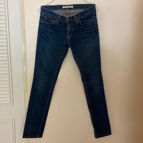 J brand dark washed skinny jeans size 27 - Picture 2 of 3